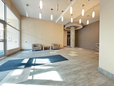 Unit 719 — 280 Lester St, Waterloo -  image-0-2