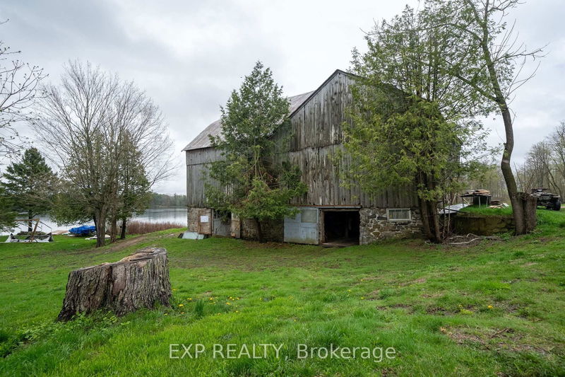 1127 Dalton Lane, Godfrey - Frontenac Centre image-0-0
