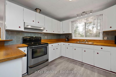 36 Roberts Lake Rd, Seguin - Seguin image-0-3
