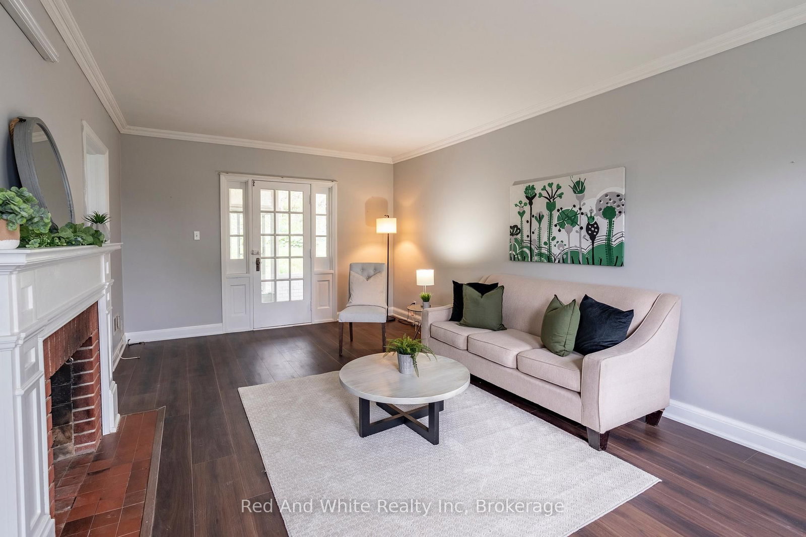 Listing Image 7
