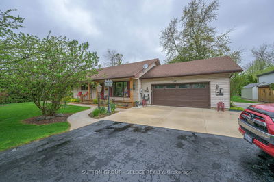 8444 Lazy Lane, Lambton Shores - Thedford image-0-3
