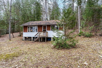 1042 Farmer Hays Dr, Algonquin Highlands - McClintock