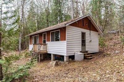 1042 Farmer Hays Dr, Algonquin Highlands - McClintock image-0-3