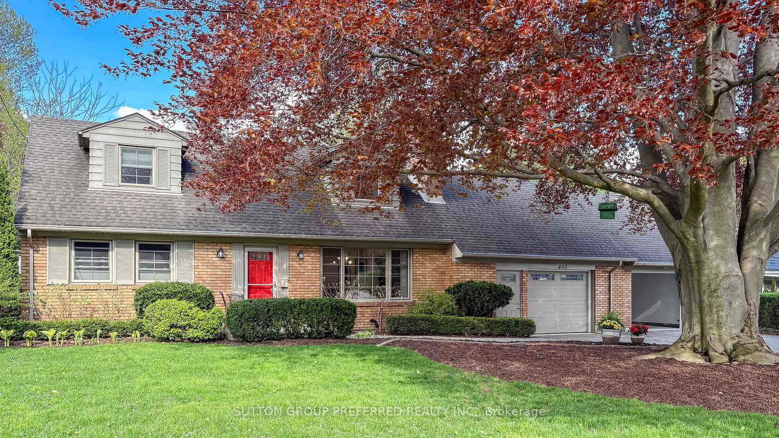 Detached House for sale at 433 West Mile Road, London North, North P, N6H 3M3 - MLS: X12136221