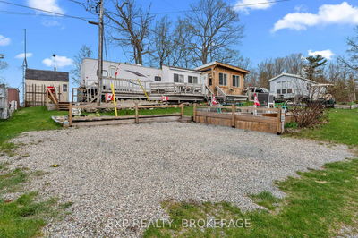 Unit #38 — 9 GLENFORD Lane, Godfrey - Frontenac South