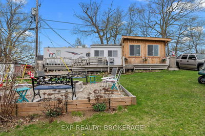 Unit #38 — 9 GLENFORD Lane, Godfrey - Frontenac South image-0-1