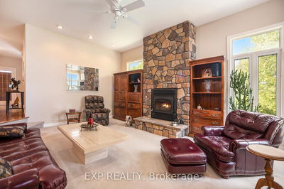 544 Lakeshore Rd, White Lake - Lanark Highlands (Darling) Twp image-0-4