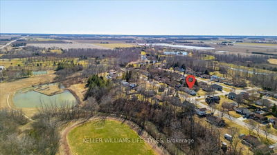 20 PARK Lane, Lambton Shores - Forest image-0-2