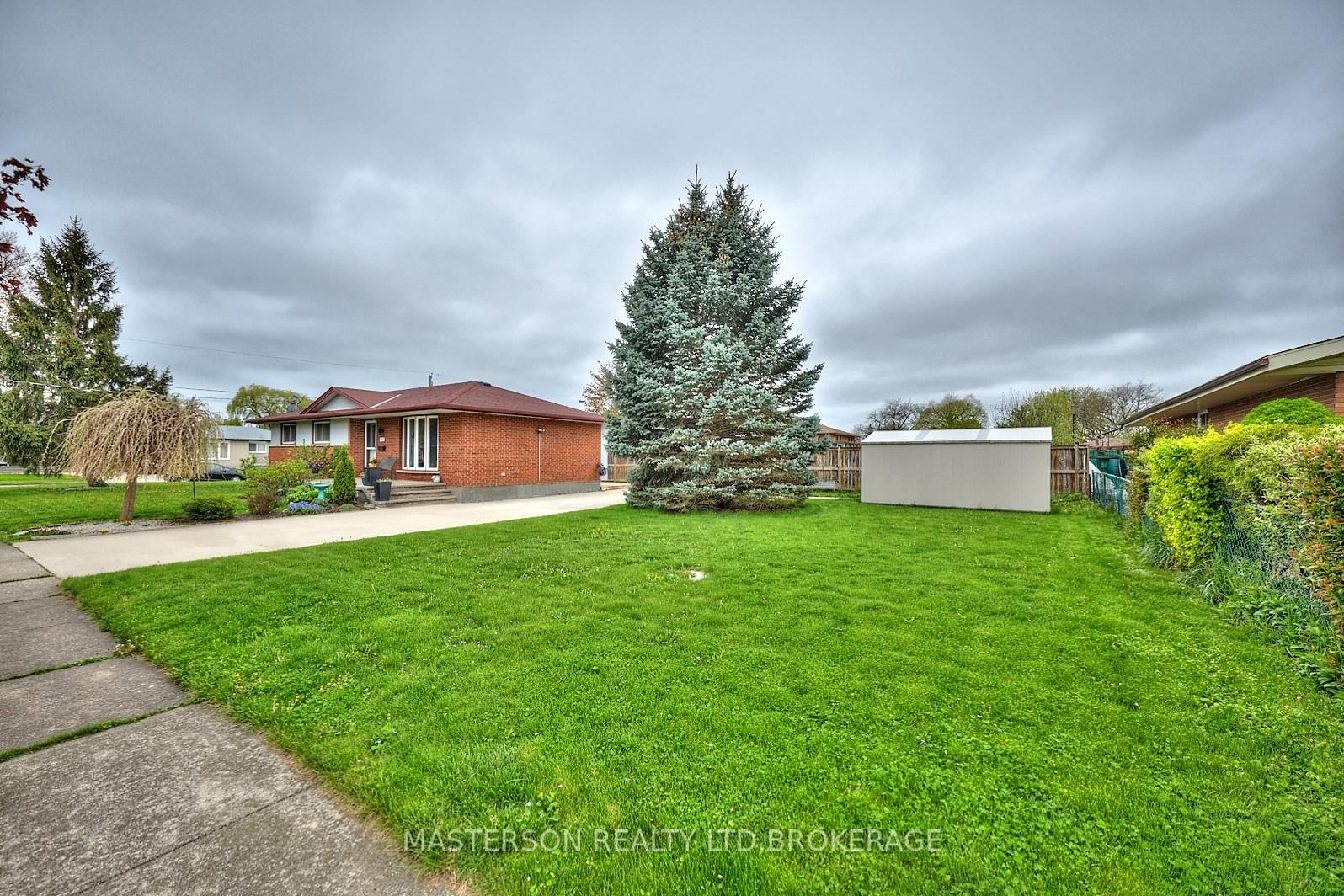 Listing photo 4