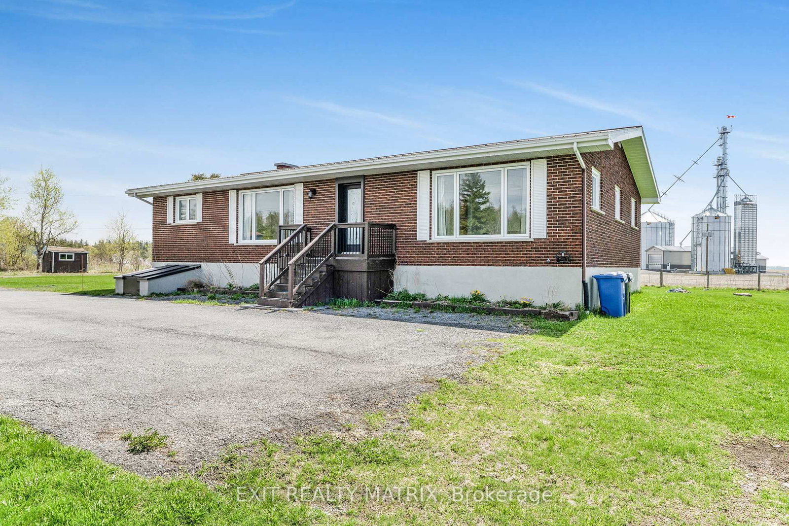 Listing Image 3