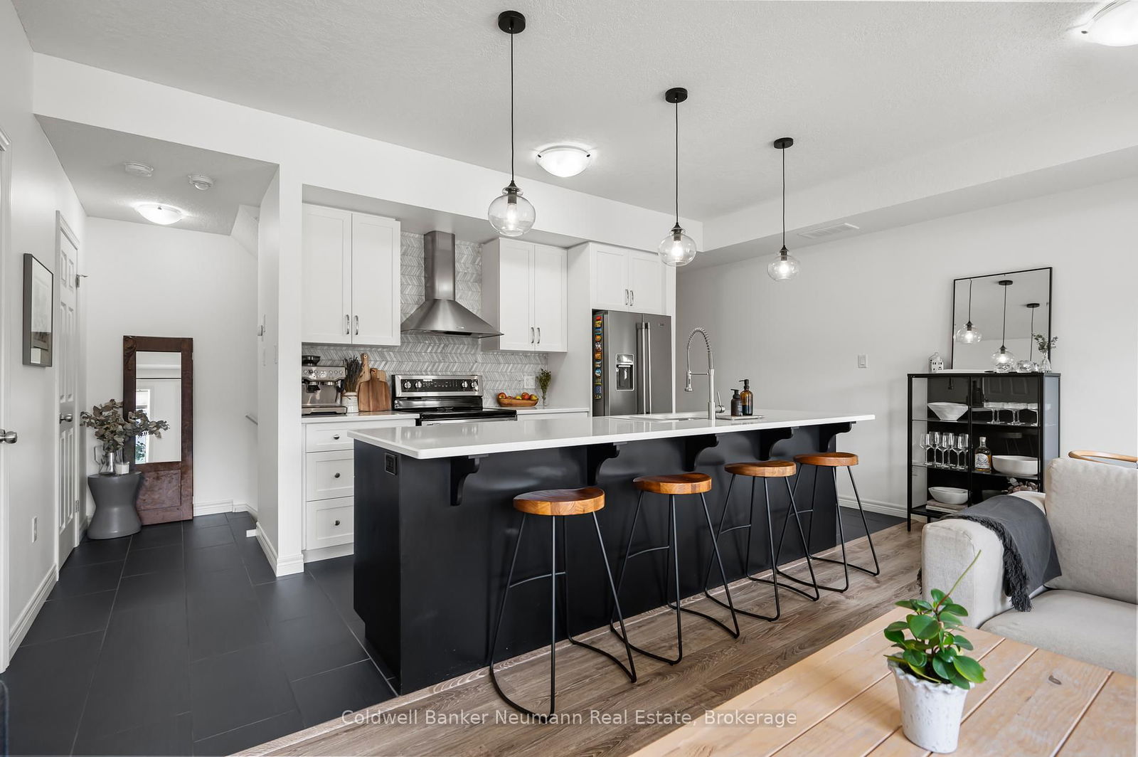 Townhouse for sale at 45-39 Kay Crescent, Guelph, Pineridge/Westminster Woods, N1L 0N5 - MLS: X12136382