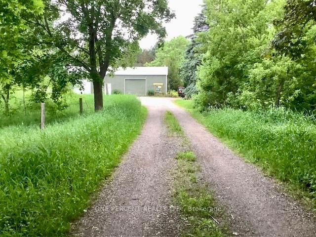 196690 Grey Road 7 Road