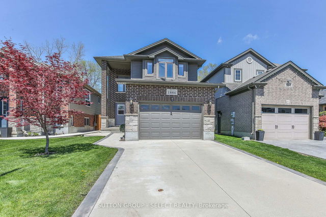 1884 Frederick Crescent