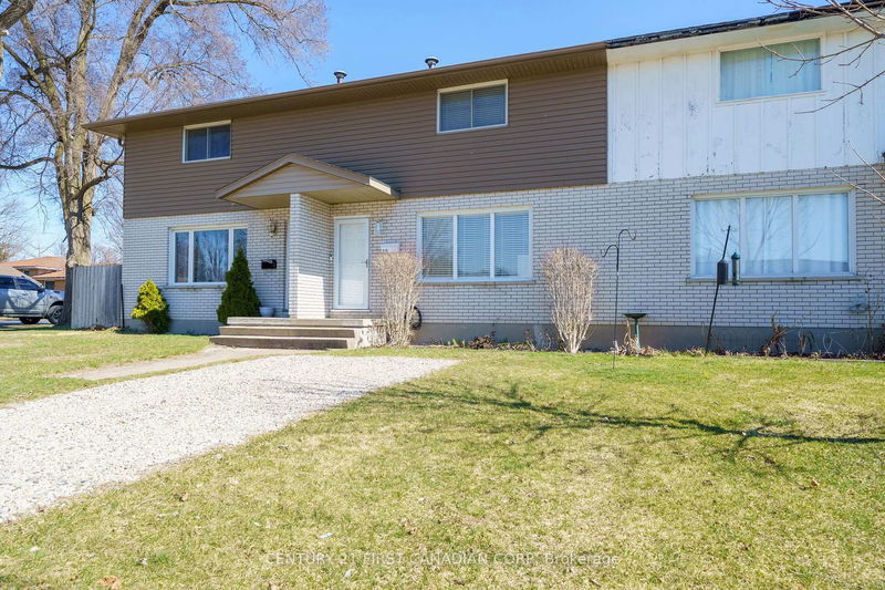215 Beattie St, Strathroy-Caradoc - SW image-0-0