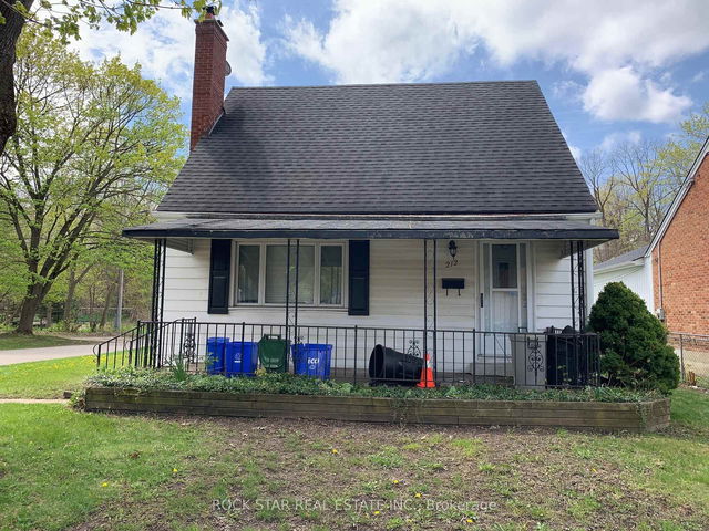 212 RATHOWEN Street