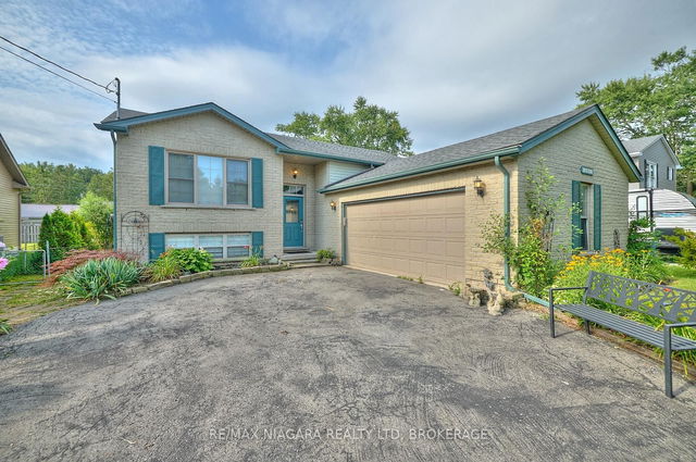 3001 YOUNG Avenue