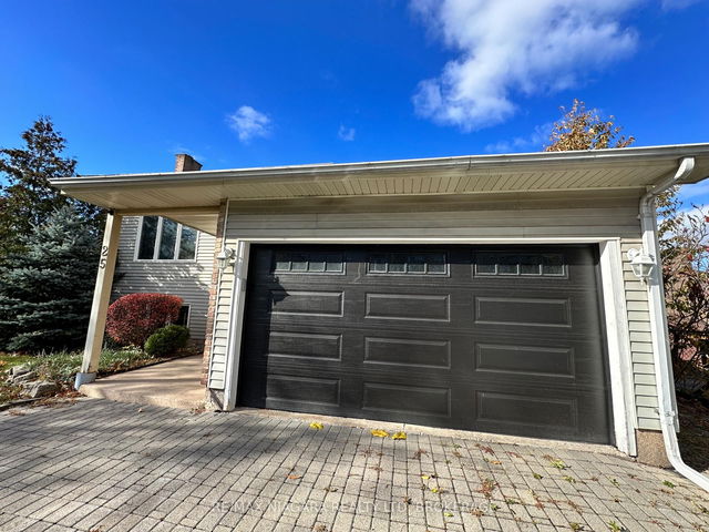 Main level - 25 TREMONT Drive