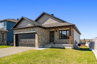 664 Bracewell St, Almonte - Mississippi Mills (Ramsay) Twp image-0-1