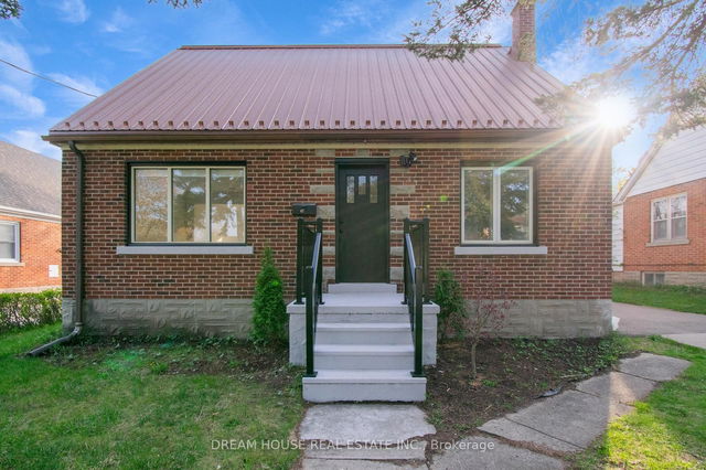 47 Ellis Crescent