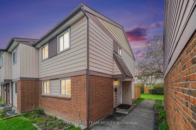 26 - 1944 Belmore Lane