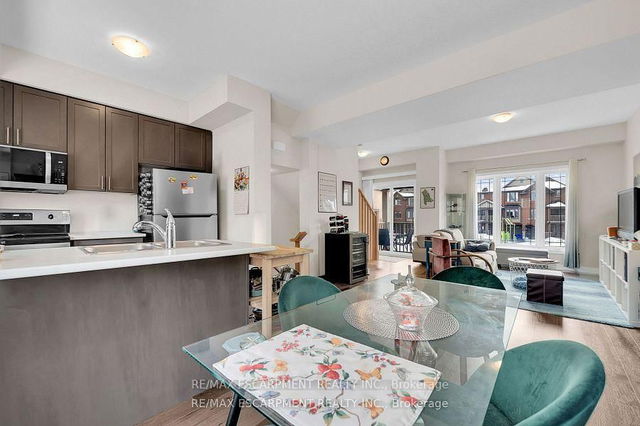 8 - 19 Picardy Drive
