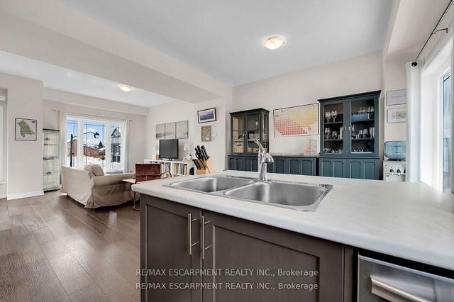 8 - 19 Picardy Drive