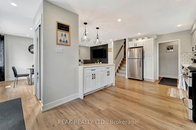 14 Laurel Cres, Ingersoll - South image-0-3