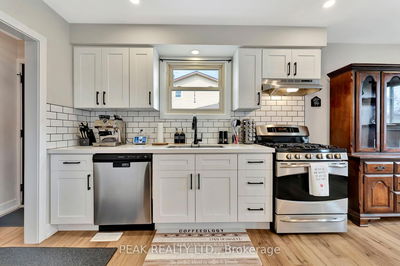 14 Laurel Cres, Ingersoll - South image-0-4