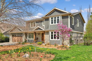 7 Huntley Crescent