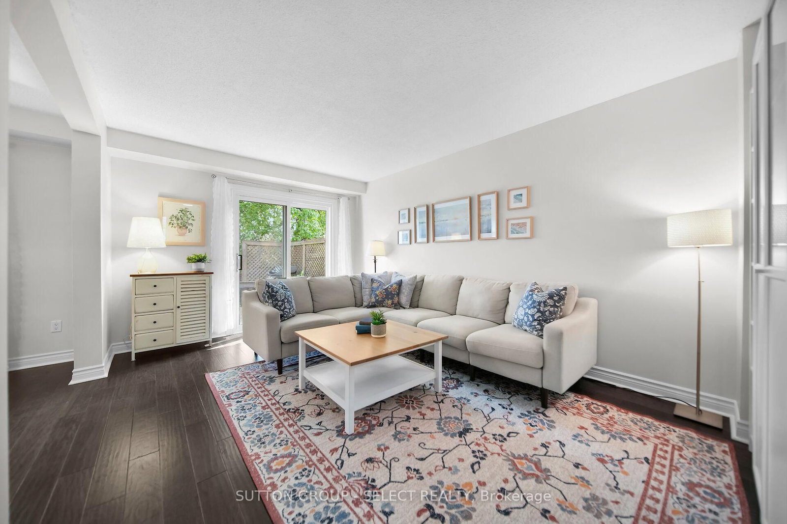 Listing Image 7
