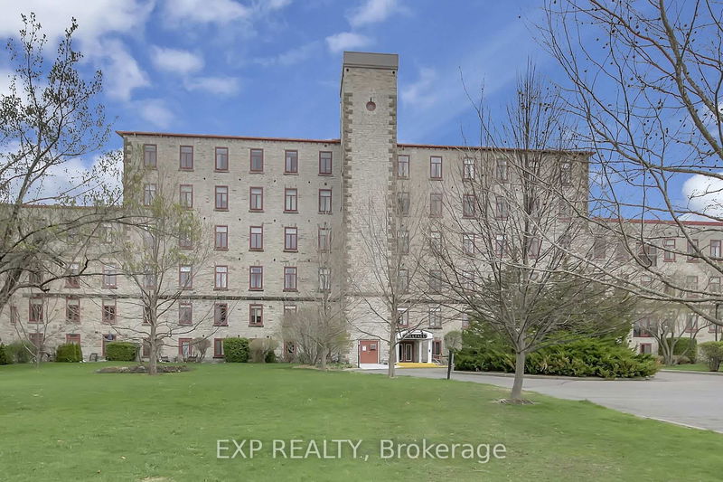 Unit 211 — 1 Rosamond St, Almonte - Almonte image-0-0
