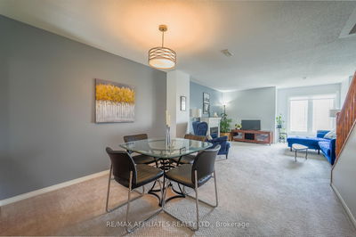 318 Crownridge Dr, Ottawa - Kanata - Emerald Meadows/Trailwest image-0-3