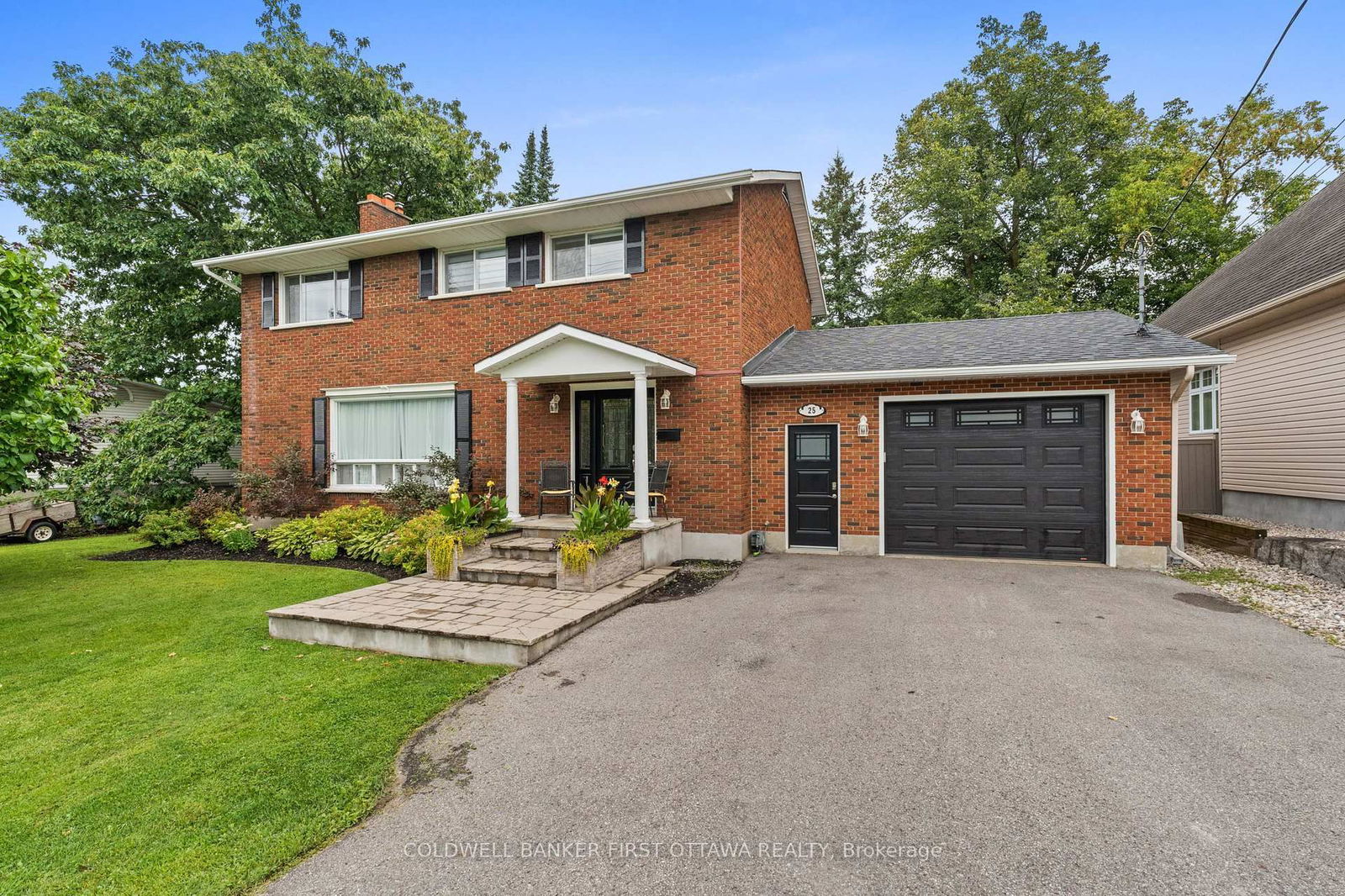 Detached House for sale at 25 Pretty Street, Ottawa, Stittsville (South), K2S 1N3 - MLS: X12137701