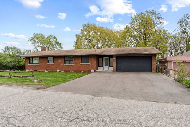8 Northcliffe Avenue