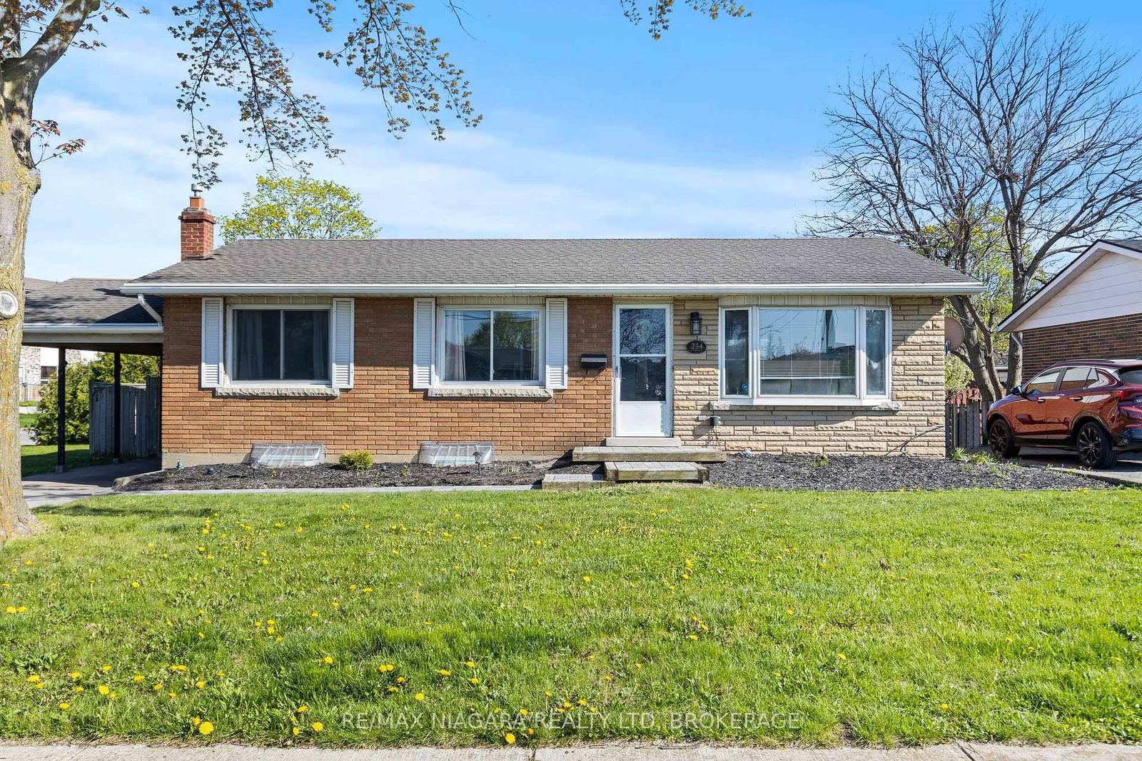 Detached House for sale at 234 Lakeshore Road, St. Catharines, Vine/Linwell, L2M 1R5 - MLS: X12137739