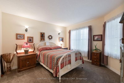 Unit 14 — 410 Burwell Rd, St. Thomas - St. Thomas image-0-3