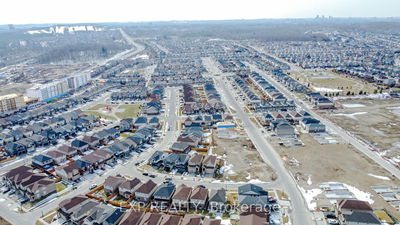 14 WATERBOW Tr, Kitchener -  image-0-2