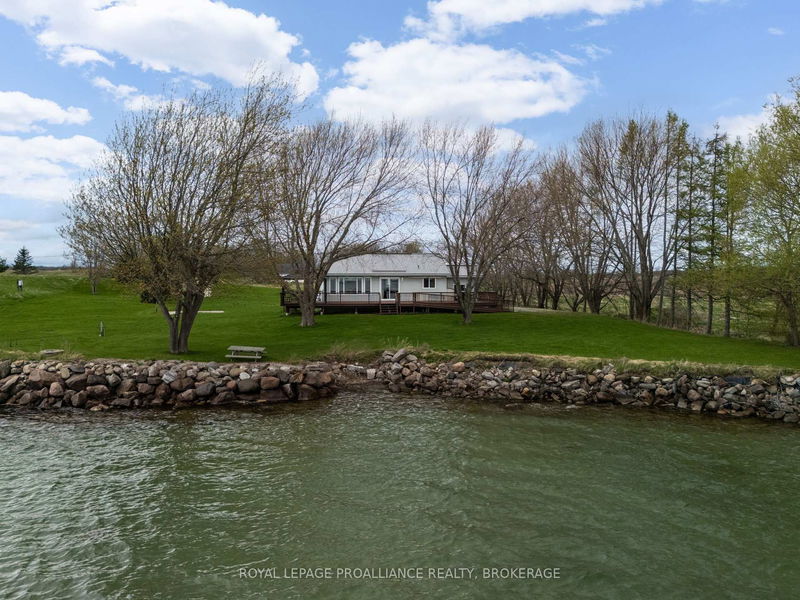 4205 Highway 96, Wolfe Island - The Islands image-0-0