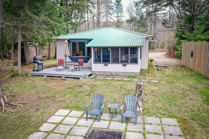 1054 Keysbury Dr, Algonquin Highlands - McClintock image-0-0