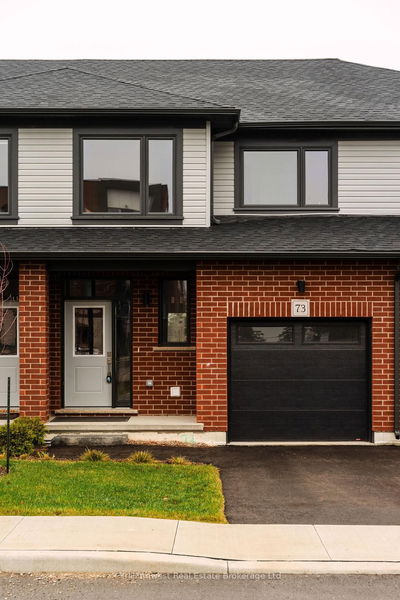 73 Ayr Meadows Cres, North Dumfries -  image-0-1