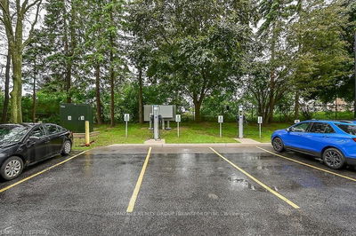 Unit 300 — 640 West St, Brantford -  image-0-4