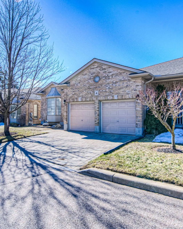 4 - 900 Doon Village Road