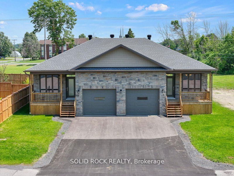 9 Billings Ave, South Dundas - Iroquois image-0-0