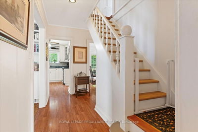 98 Bridge St, Prince Edward County - Picton Ward image-0-4