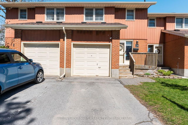 28 - 19 MacPherson Avenue