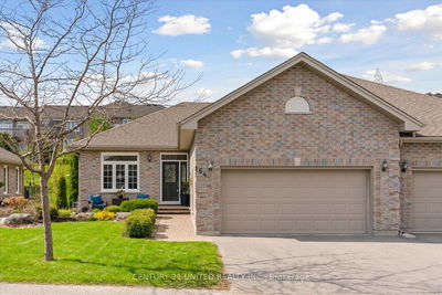 Unit 154 — 301 Carnegie Ave, Peterborough North - 1 University Heights image-0-1