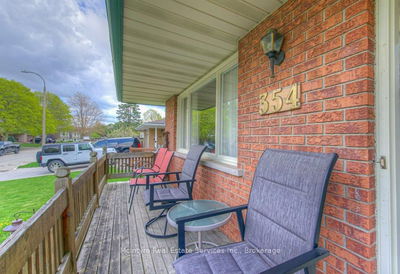 354 Lee Circ, Waterloo -  image-0-3