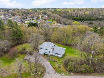 301 Opeongo Rd, Renfrew - Renfrew image-0-2