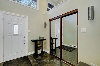 2120 Eric Cres, Ottawa - Pineview image-0-3