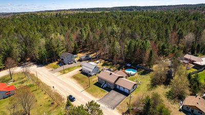 66 Church St, Chalk River - Chalk River and Laurentian Hills South image-0-2